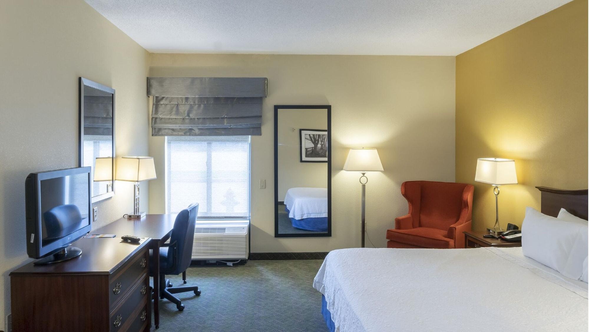 Hampton Inn New Philadelphia Buitenkant foto