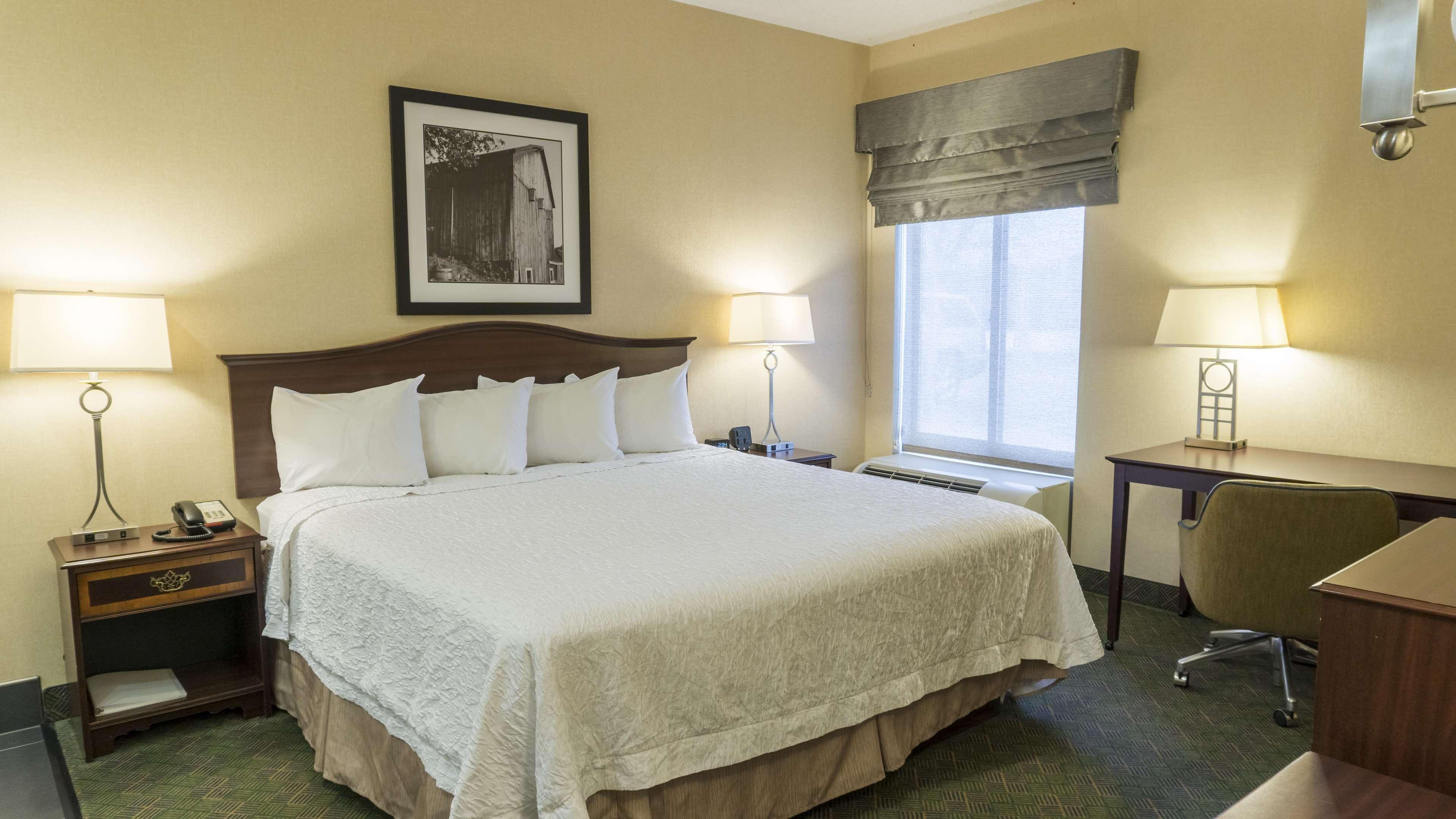 Hampton Inn New Philadelphia Buitenkant foto