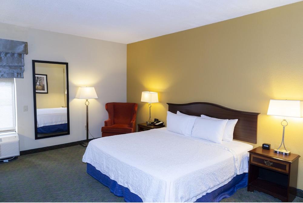 Hampton Inn New Philadelphia Buitenkant foto