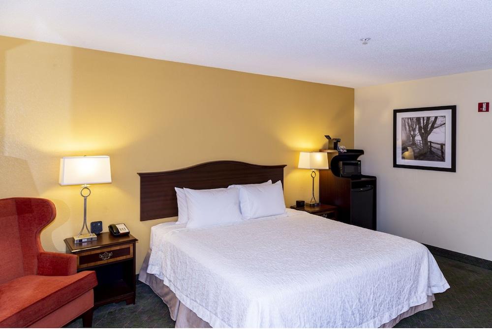 Hampton Inn New Philadelphia Buitenkant foto