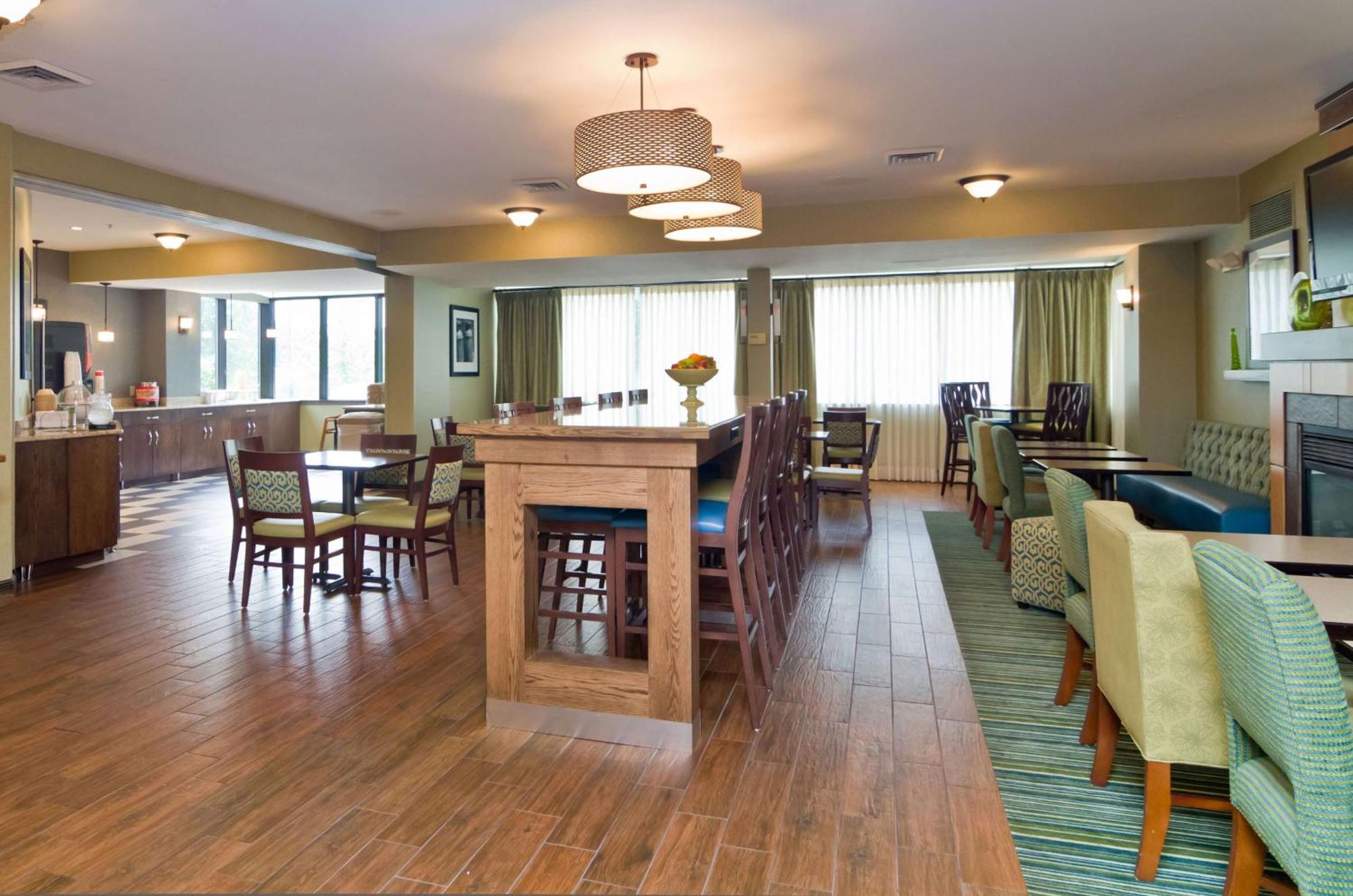 Hampton Inn New Philadelphia Buitenkant foto